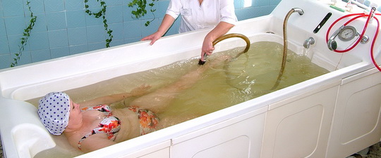 Противопоказания при принятии термальных ванн